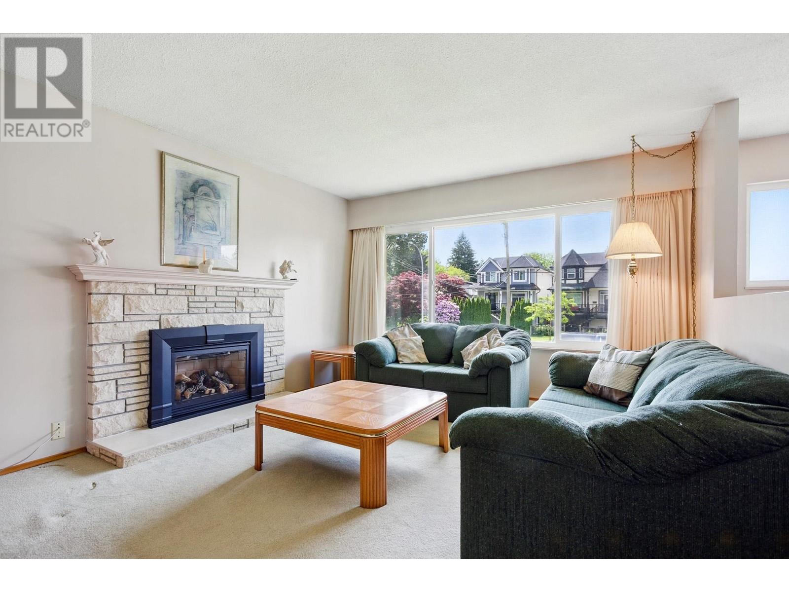 1741 Langan Avenue, Port Coquitlam, British Columbia  V3C 1K8 - Photo 6 - R3006440