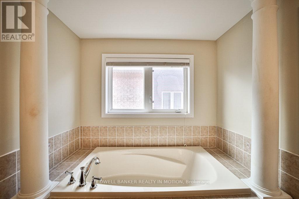 1335 Arrowhead Road, Oakville, Ontario  L6H 0B2 - Photo 28 - W12169605