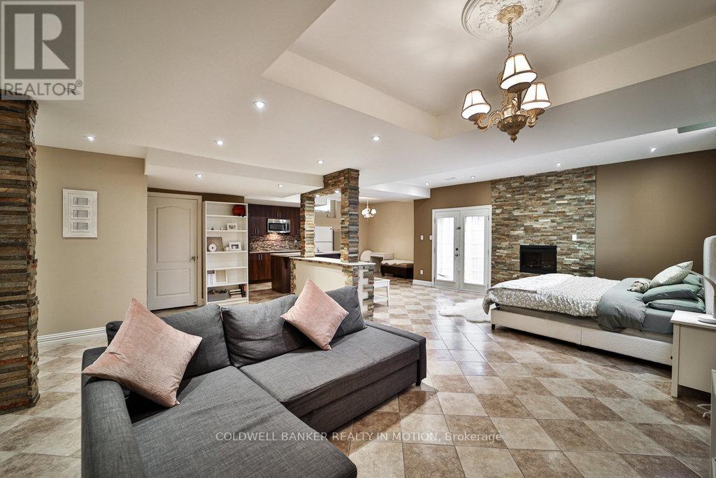1335 Arrowhead Road, Oakville, Ontario  L6H 0B2 - Photo 39 - W12169605