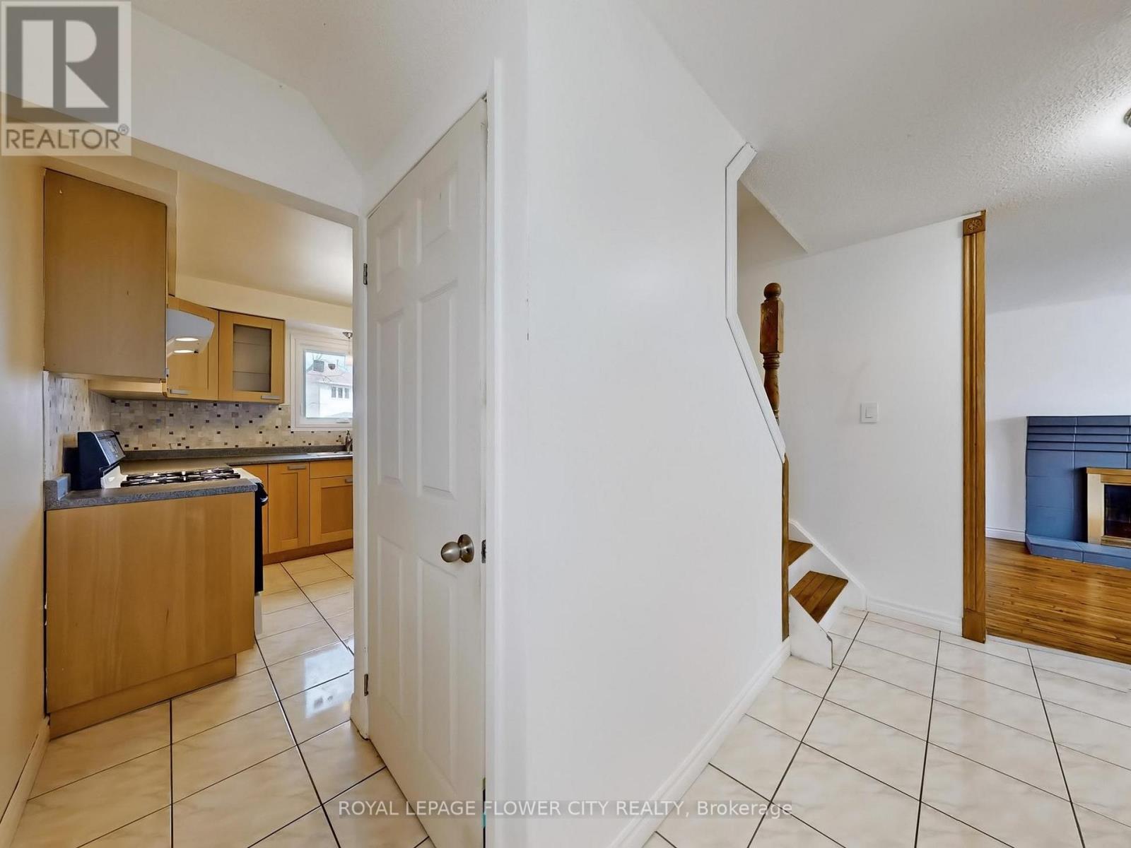 3121 Keynes Crescent, Mississauga, Ontario  L5N 2Z9 - Photo 19 - W12169697