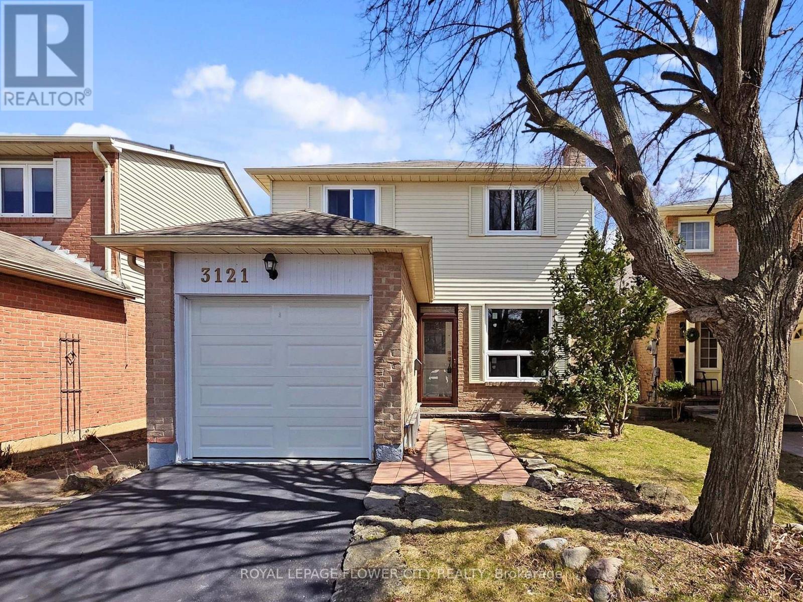 3121 Keynes Crescent, Mississauga, Ontario  L5N 2Z9 - Photo 3 - W12169697