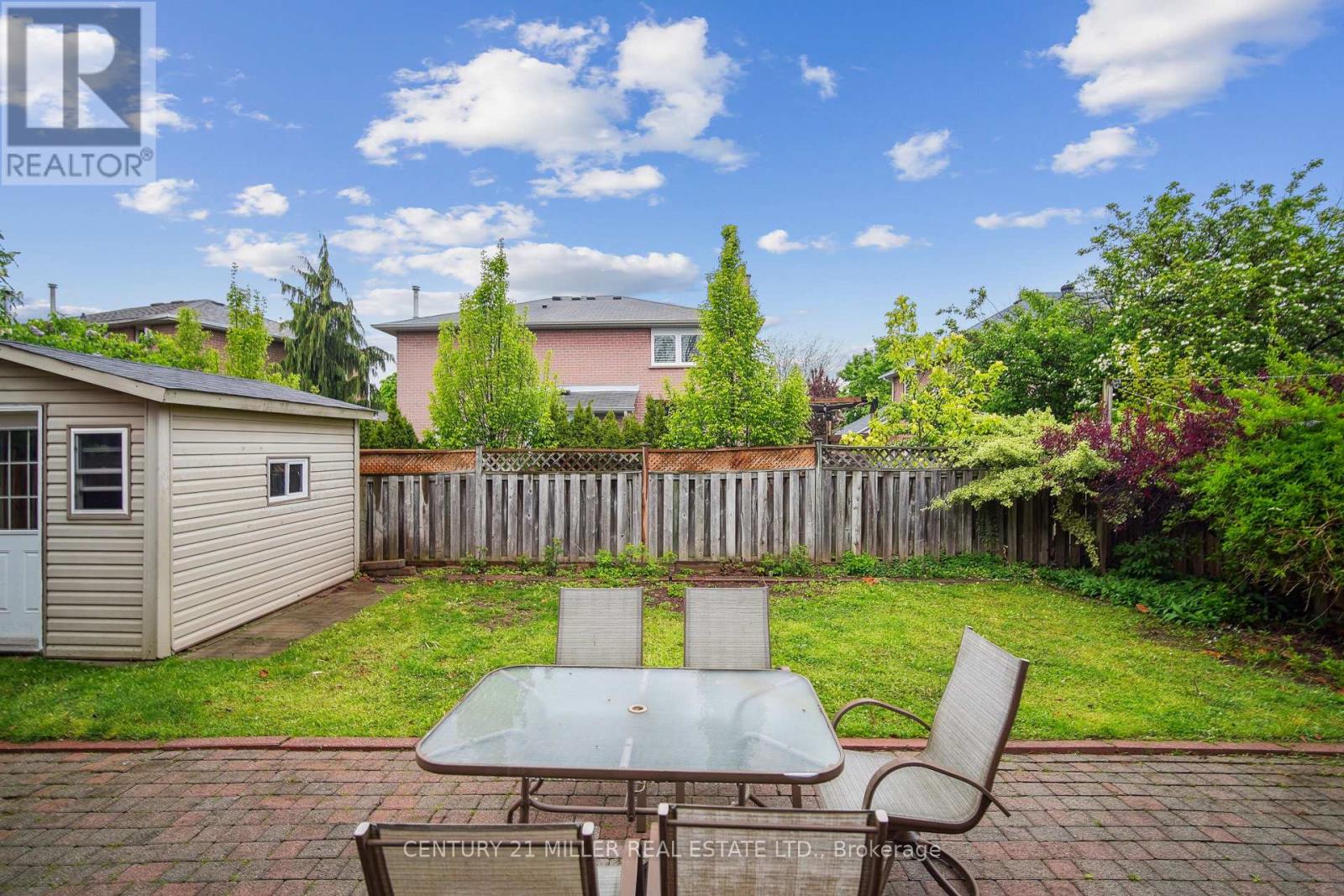 285 Mississaga Street, Oakville, Ontario  L6L 6J8 - Photo 25 - W12169712