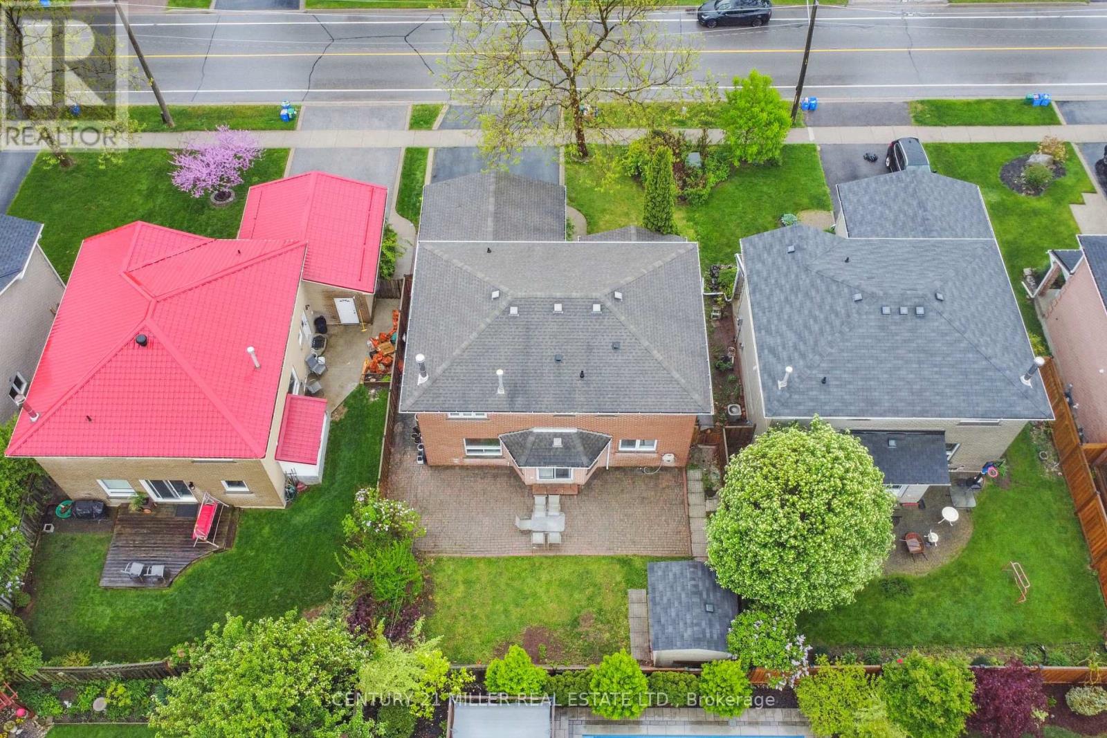 285 Mississaga Street, Oakville, Ontario  L6L 6J8 - Photo 27 - W12169712