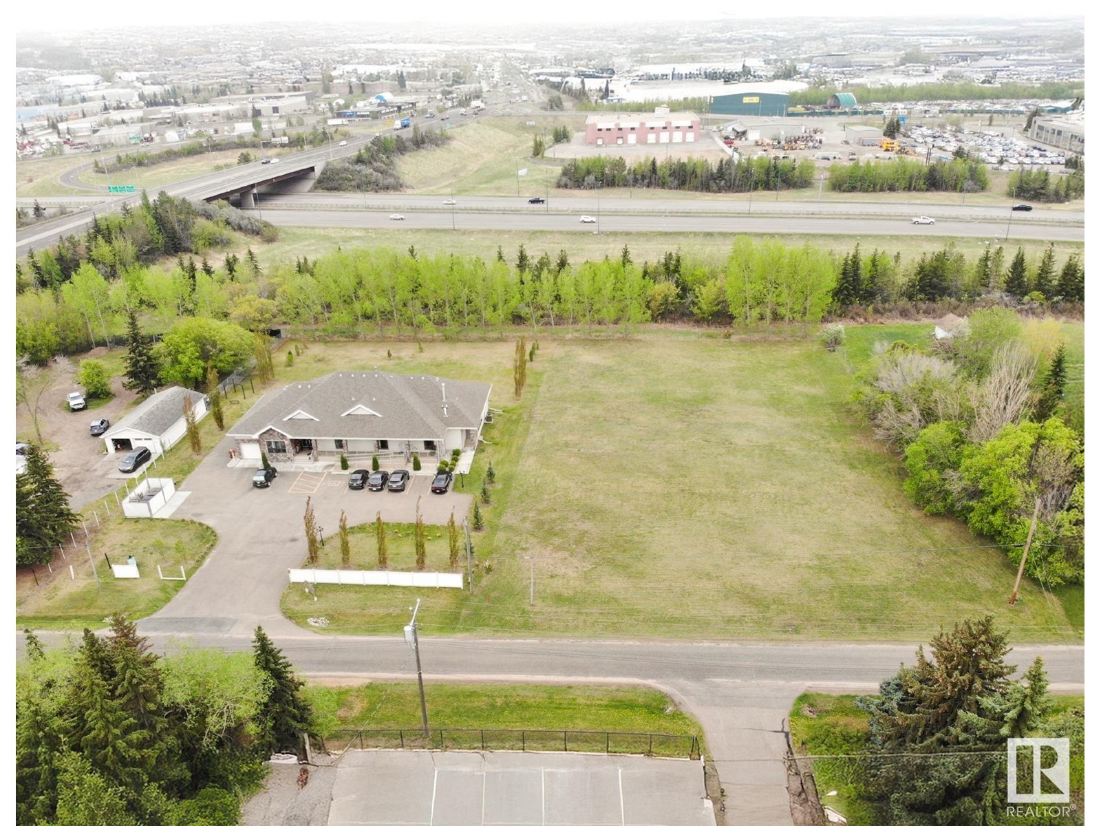 18435 18465 121 Av Nw, Edmonton, Alberta  T5V 1R2 - Photo 2 - E4438184