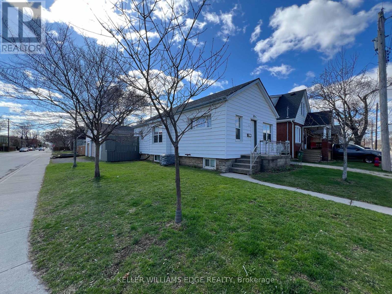 56 Garside Avenue N, Hamilton, Ontario  L8H 4W2 - Photo 1 - X12169584