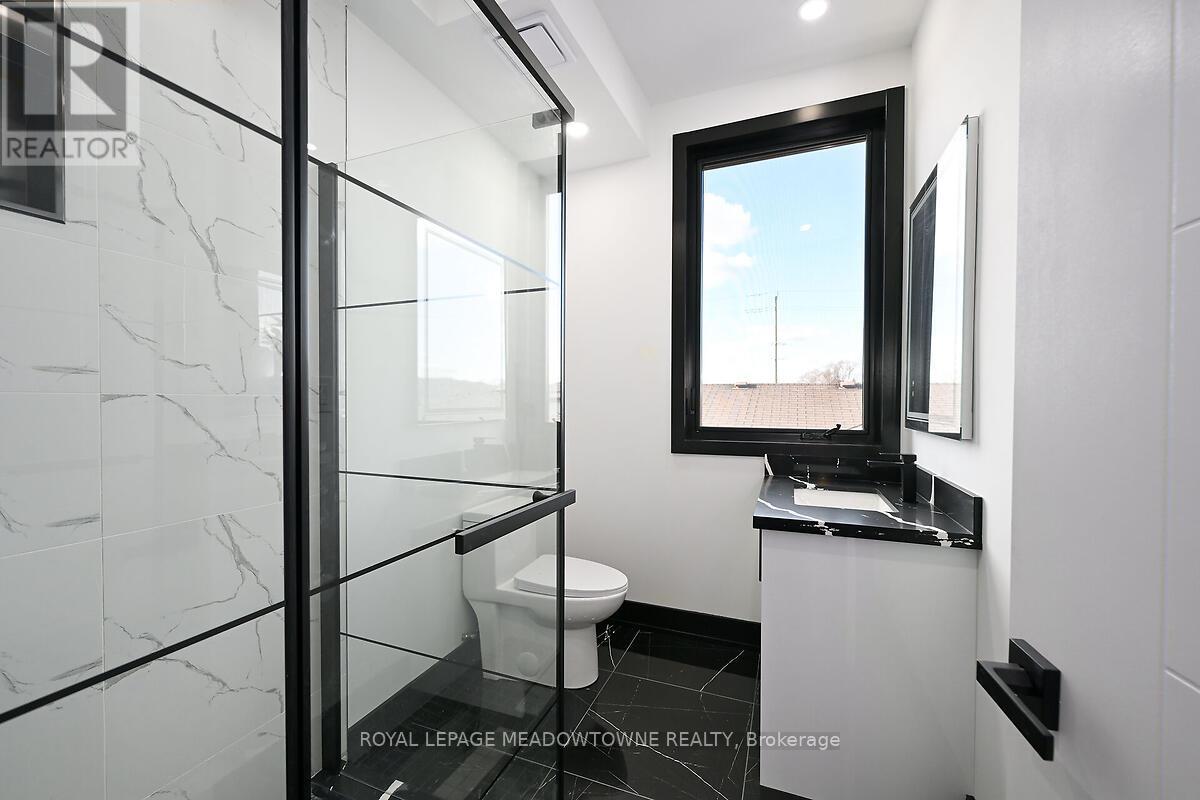 374 Highway 8, Hamilton, Ontario  L8G 1E8 - Photo 23 - X12169626