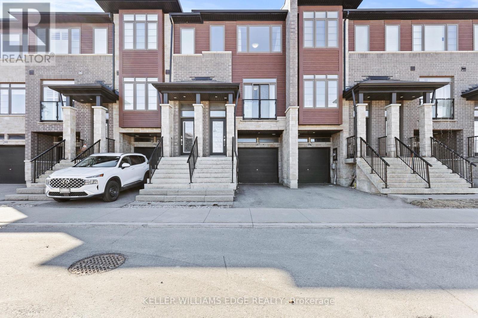197 - 30 Time Square Boulevard, Hamilton, Ontario  L8J 0L8 - Photo 1 - X12169634