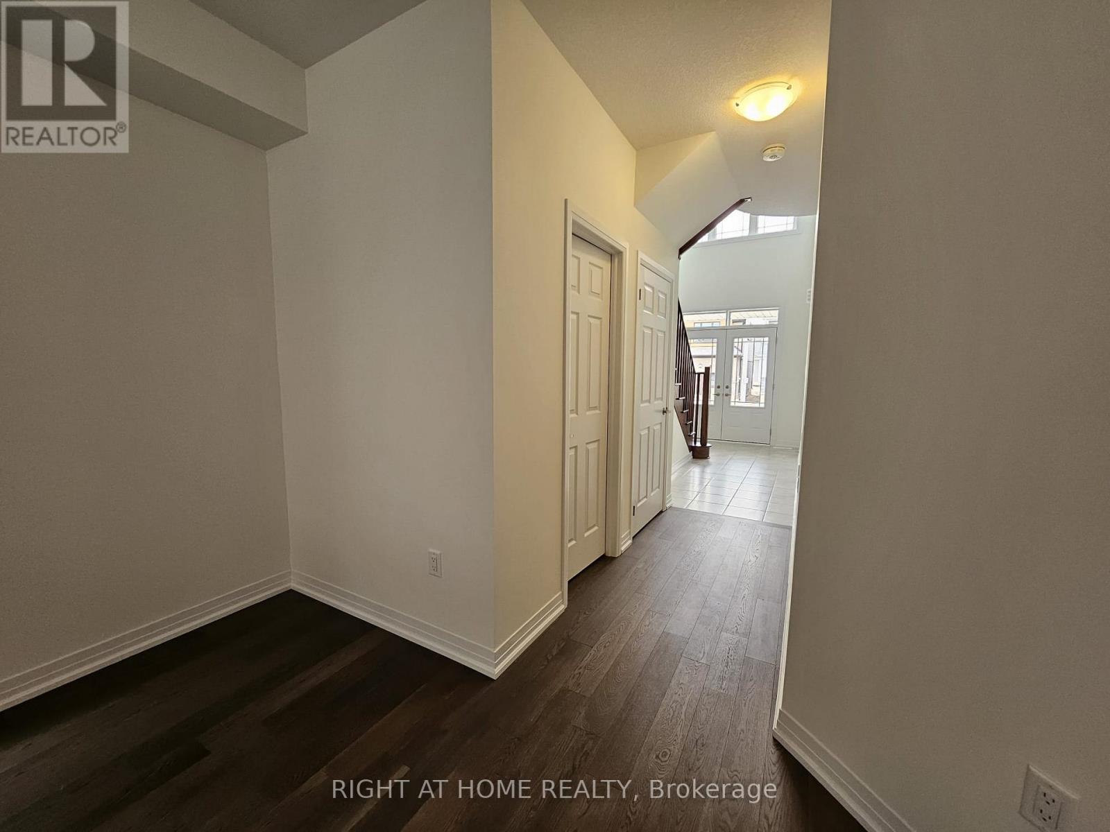 41 Lemon Avenue, Thorold, Ontario  L0S 1K0 - Photo 4 - X12169651