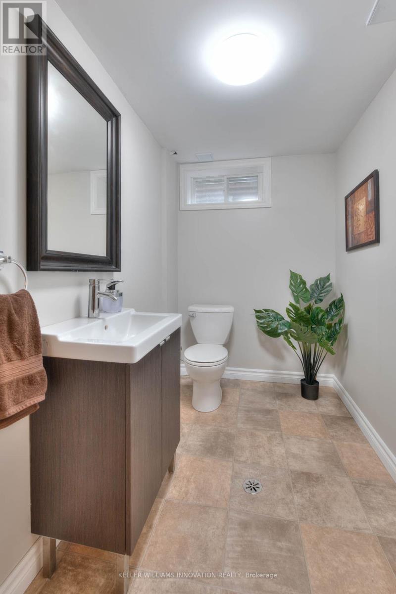 26 Markwood Drive, Kitchener, Ontario  N2M 2H5 - Photo 35 - X12169652