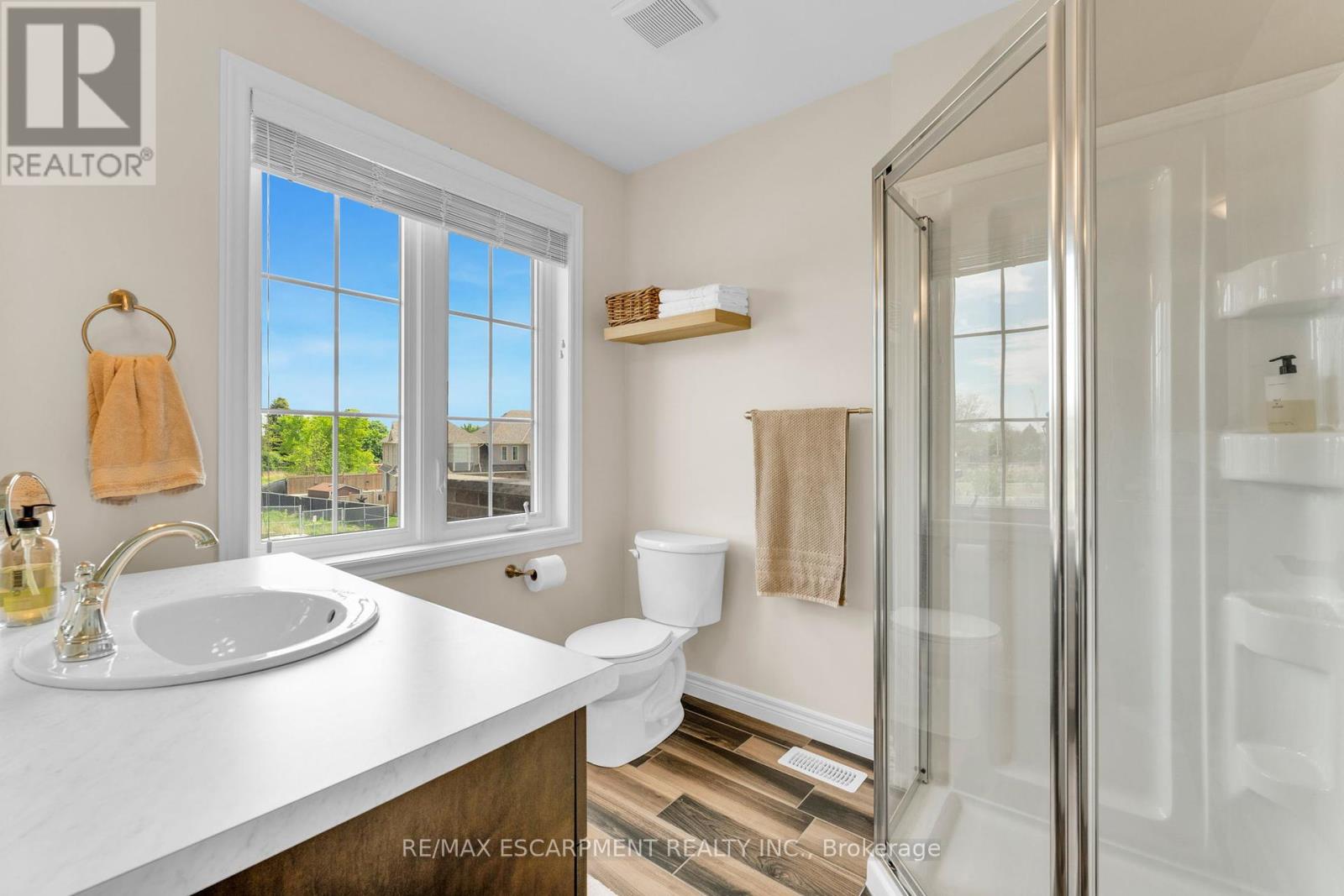 15 Dennis Drive, West Lincoln, Ontario  L0R 2A0 - Photo 22 - X12169665