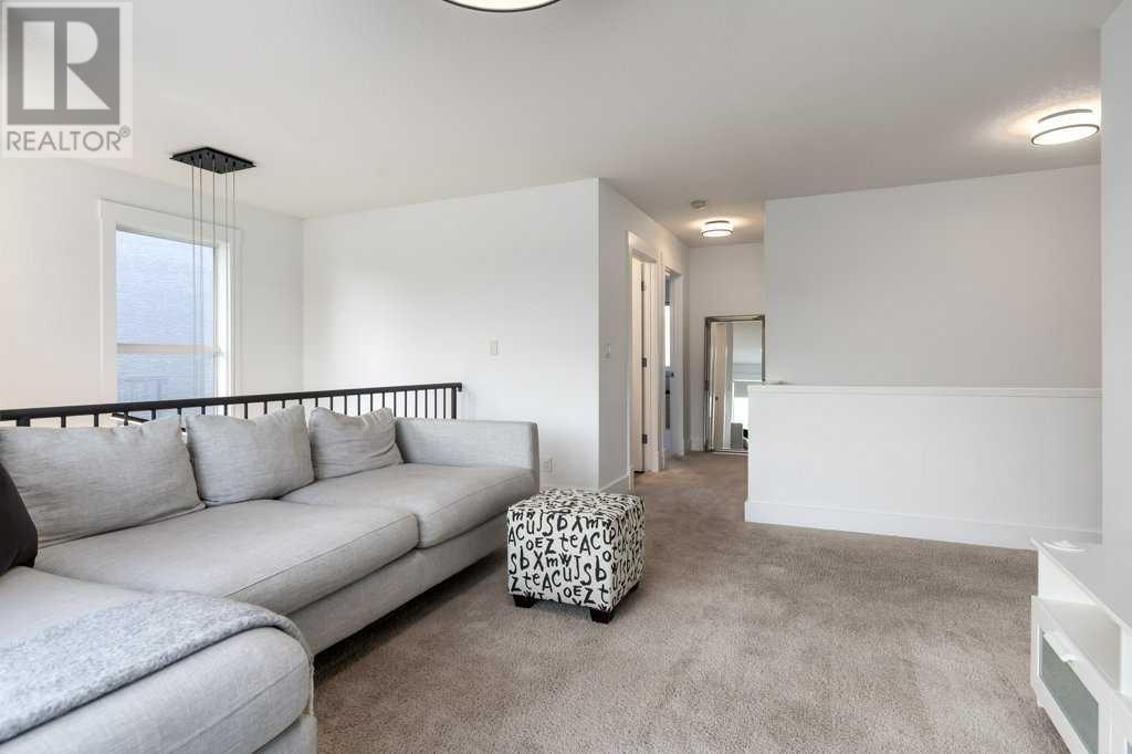 270 Discovery Ridge Way Sw, Calgary, Alberta  T3H 5S9 - Photo 22 - A2208288