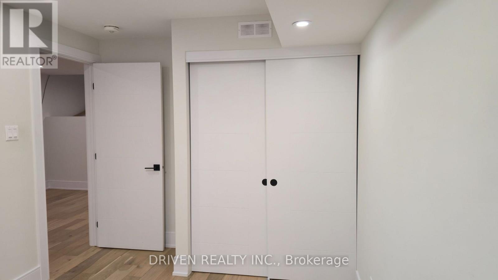 B - 187 Carleton Avenue, Ottawa, Ontario  K1Y 0J5 - Photo 12 - X12169751