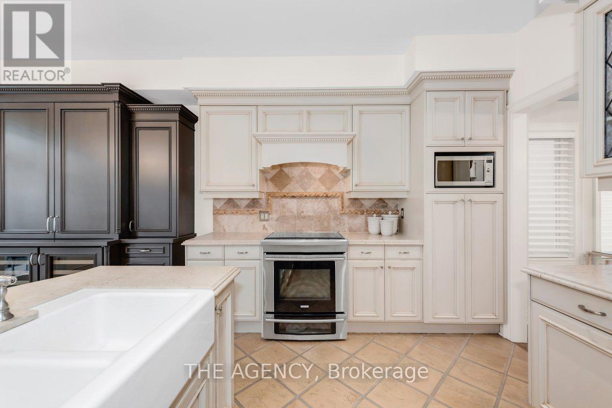 313 Broadway Avenue, Toronto, Ontario  M4P 1W2 - Photo 16 - C12169733