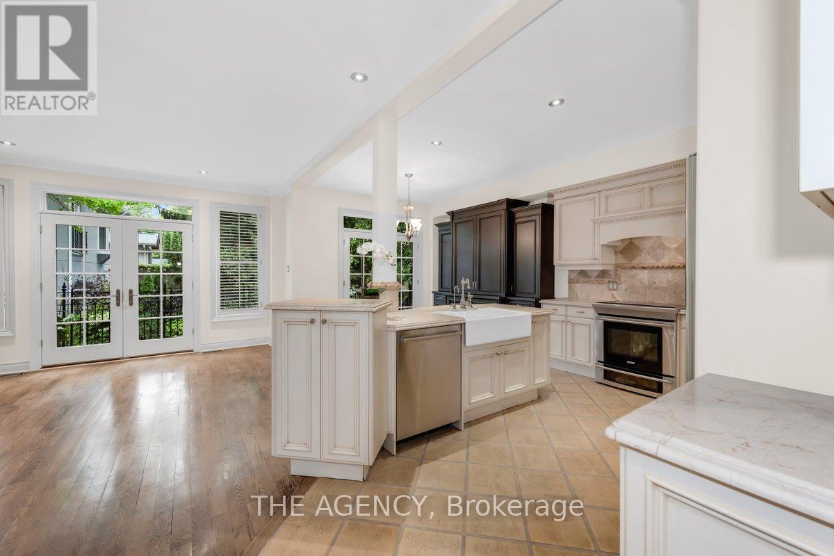 313 Broadway Avenue, Toronto, Ontario  M4P 1W2 - Photo 17 - C12169733