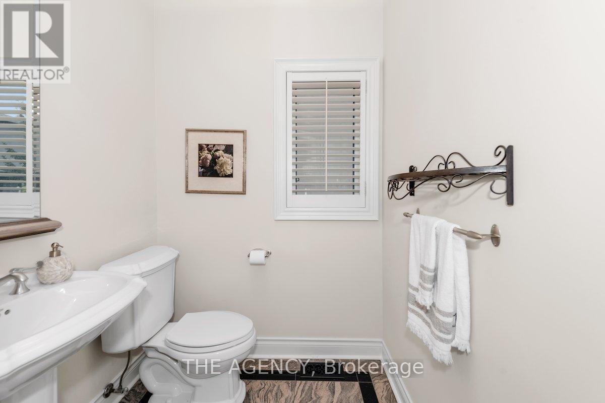 313 Broadway Avenue, Toronto, Ontario  M4P 1W2 - Photo 18 - C12169733