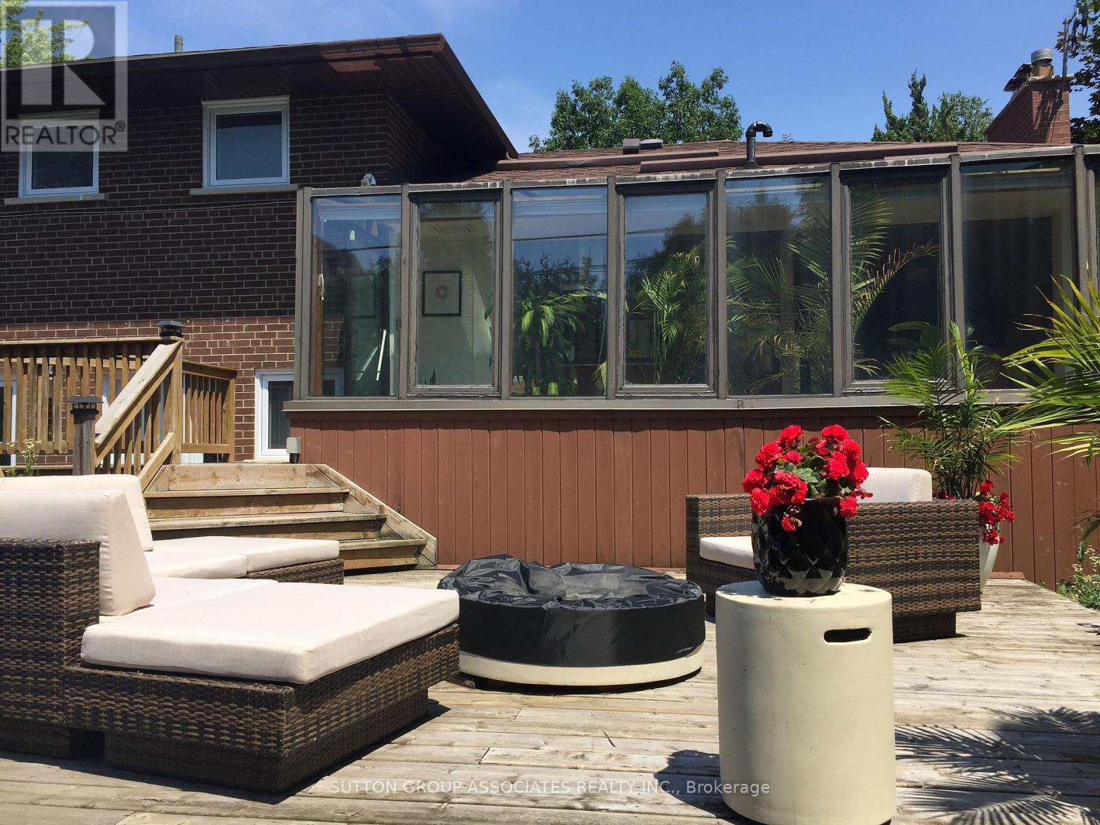 19 Sutcliffe Drive, Toronto, Ontario  M2K 2A5 - Photo 17 - C12169734