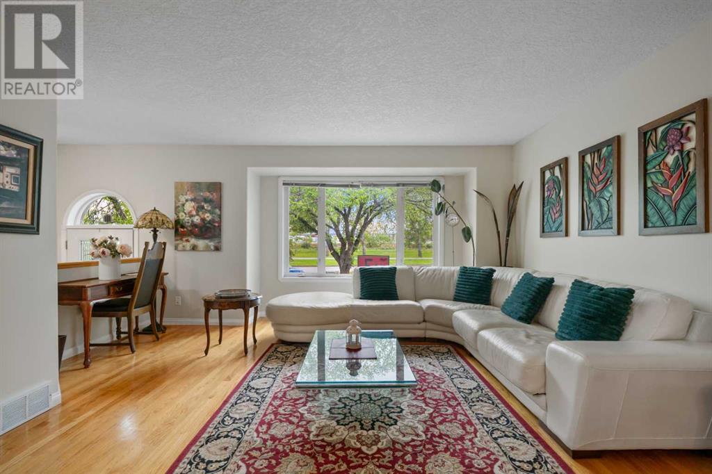 Property at 1650 Westmount Boulevard NW image 3