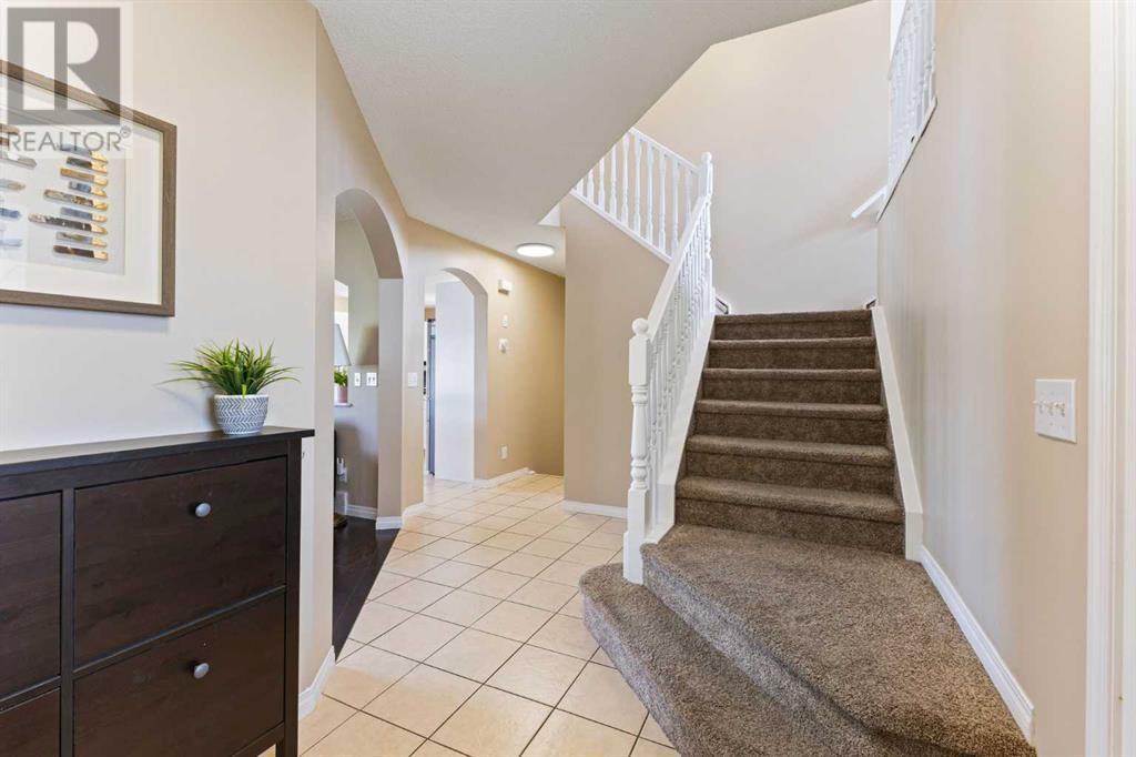 74 Weston Green Sw, Calgary, Alberta  T3H 5E9 - Photo 3 - A2224081