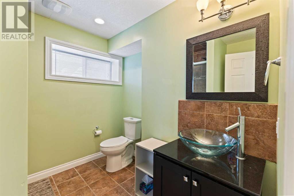 74 Weston Green Sw, Calgary, Alberta  T3H 5E9 - Photo 33 - A2224081