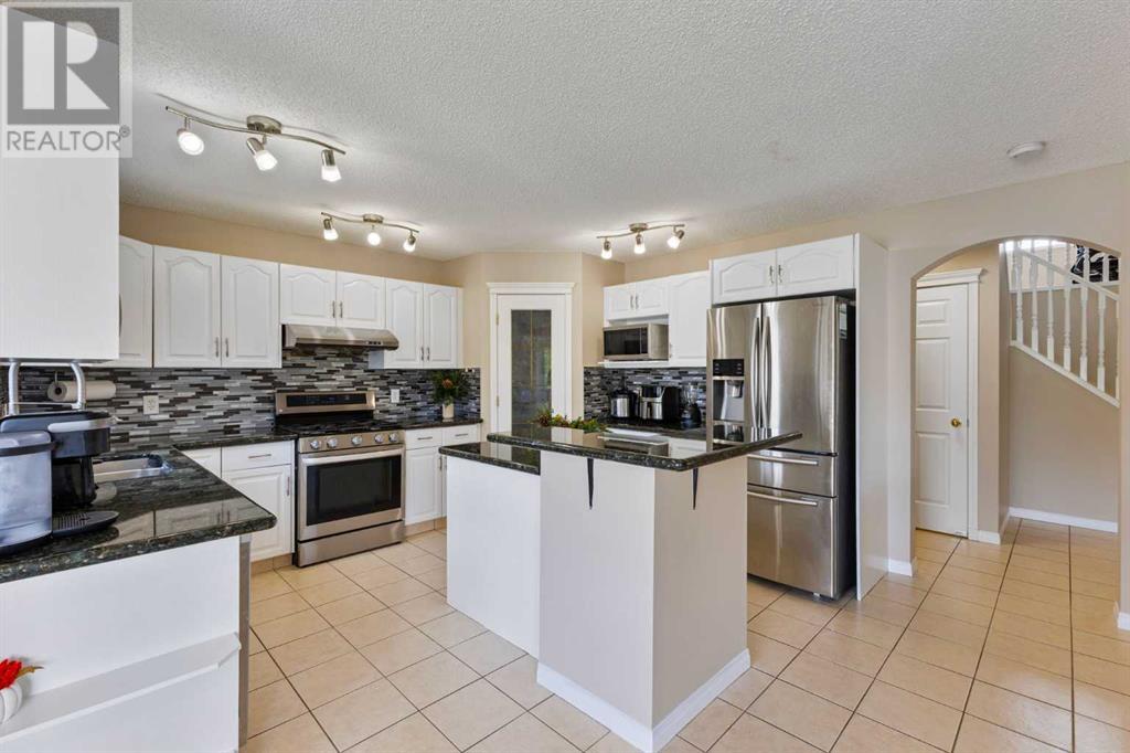 74 Weston Green Sw, Calgary, Alberta  T3H 5E9 - Photo 7 - A2224081