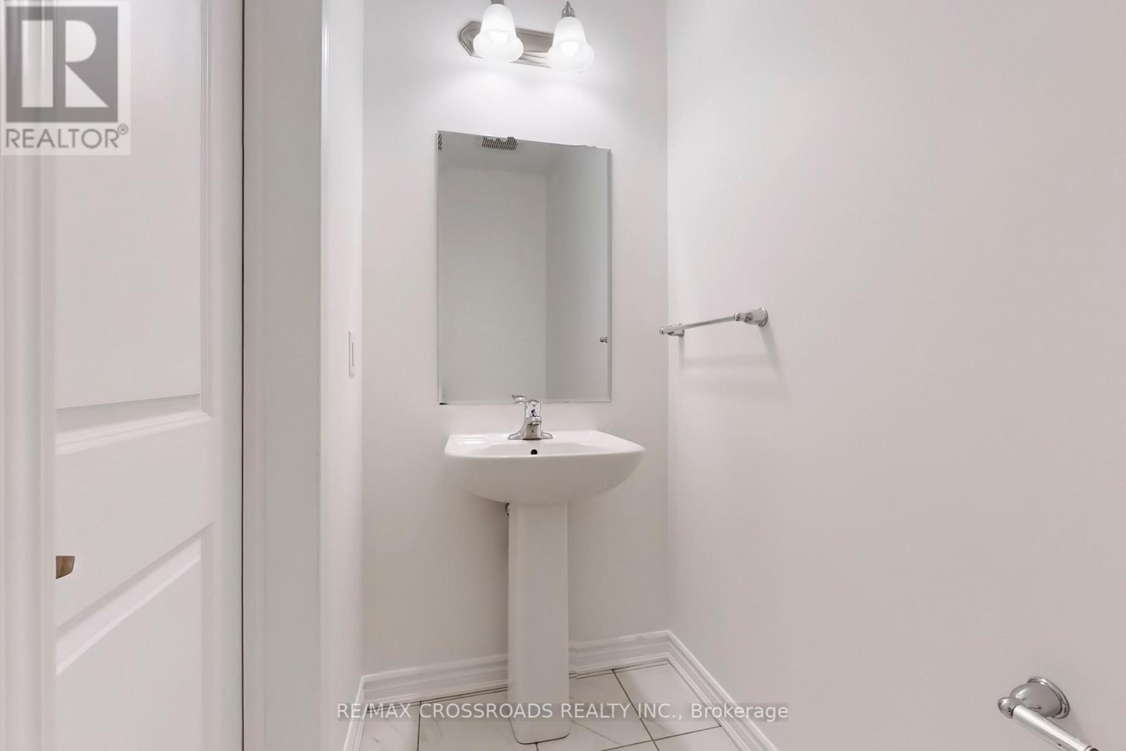 18 Fiesta Way, Whitby, Ontario  L1P 0H9 - Photo 25 - E12169757