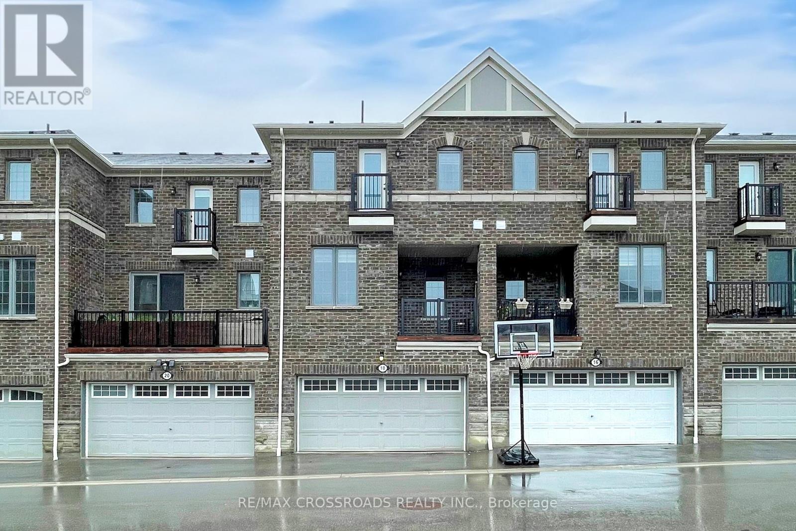 18 Fiesta Way, Whitby, Ontario  L1P 0H9 - Photo 36 - E12169757