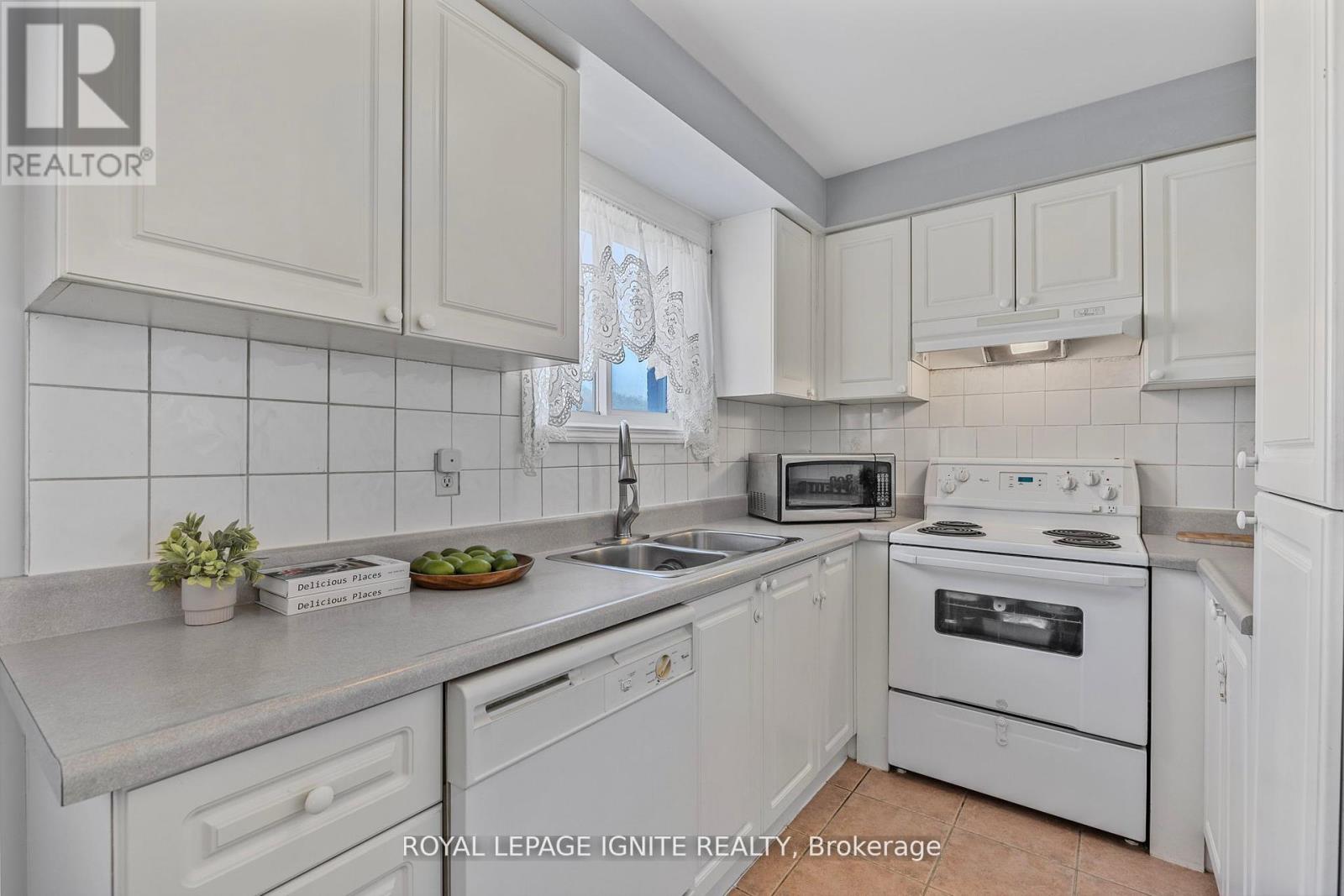 12 Eli Shackleton Court, Toronto, Ontario  M1E 5K3 - Photo 22 - E12169768