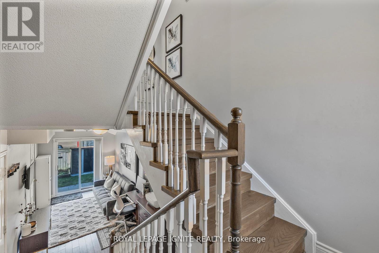 12 Eli Shackleton Court, Toronto, Ontario  M1E 5K3 - Photo 8 - E12169768