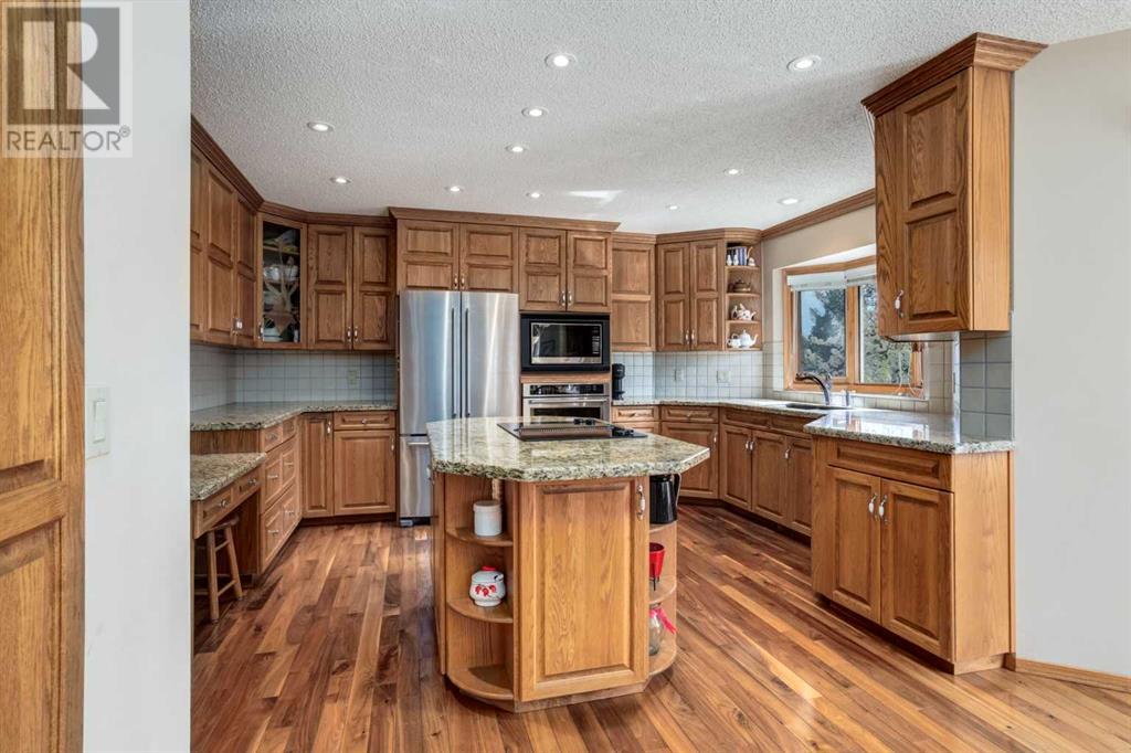119 Pumpmeadow Place Sw, Calgary, Alberta  T2V 5C9 - Photo 3 - A2223840