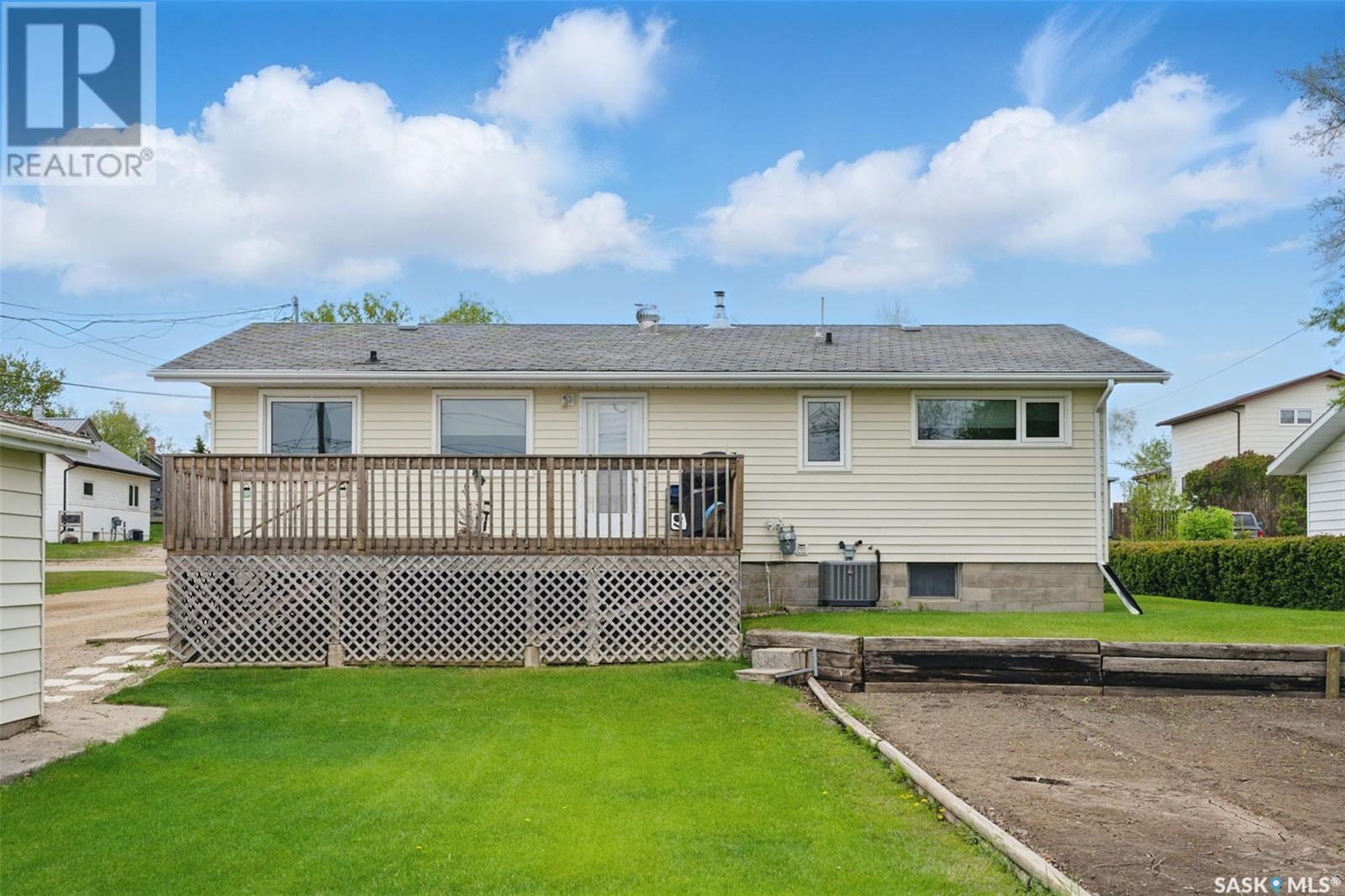 507 3rd Avenue, Young, Saskatchewan  S0K 4Y0 - Photo 31 - SK006954