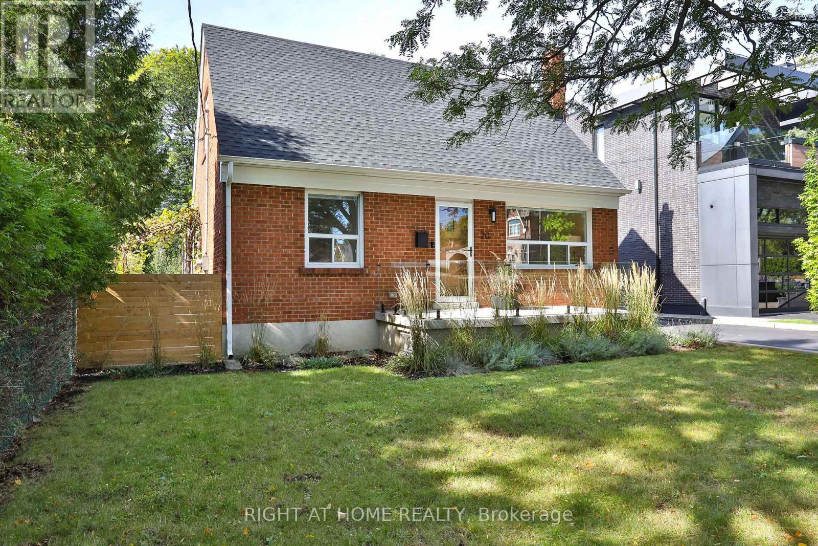 20 Amesbury Drive, Toronto, Ontario  M6M 4H4 - Photo 35 - W12163687
