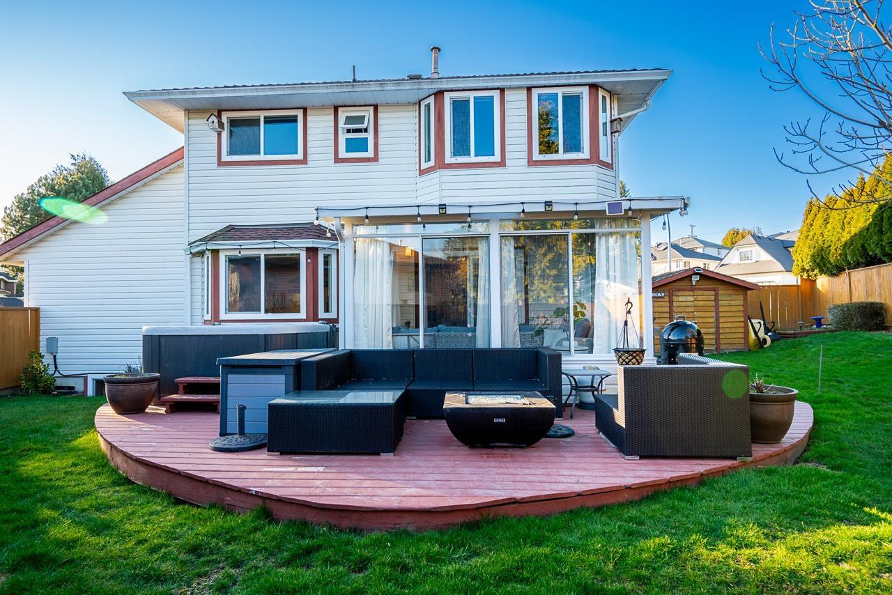 7926 161 STREET, surrey, British Columbia