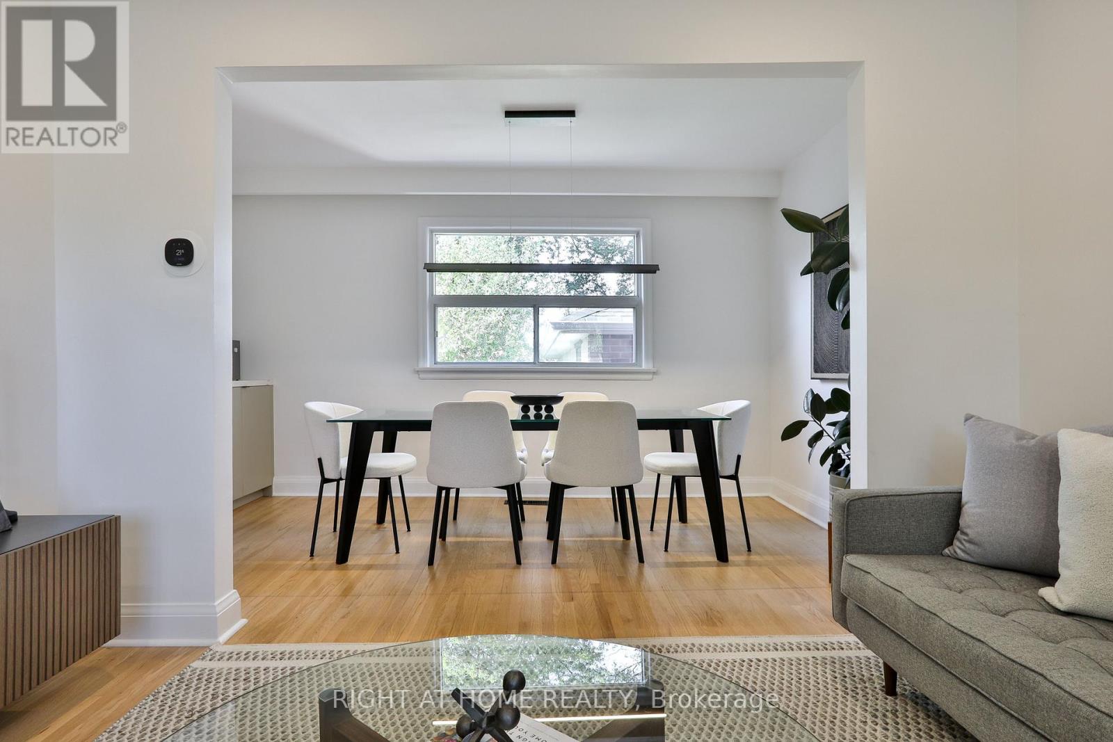 20 Amesbury Drive, Toronto, Ontario  M6M 4H4 - Photo 8 - W12163687
