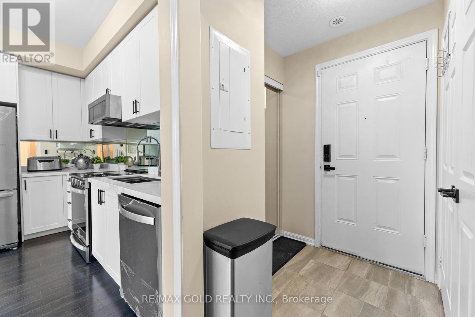 68 - 250 Sunny Meadow Boulevard S, Brampton, Ontario  L6R 3Y6 - Photo 12 - W12169746