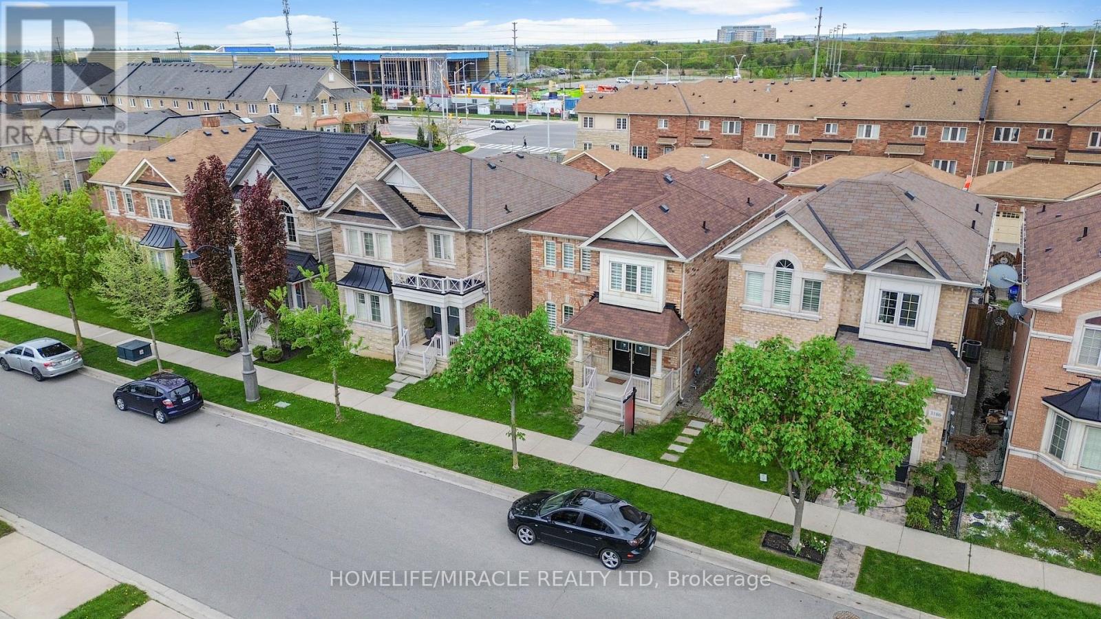 Property at 3182 ROBERT BROWN BOULEVARD image 2