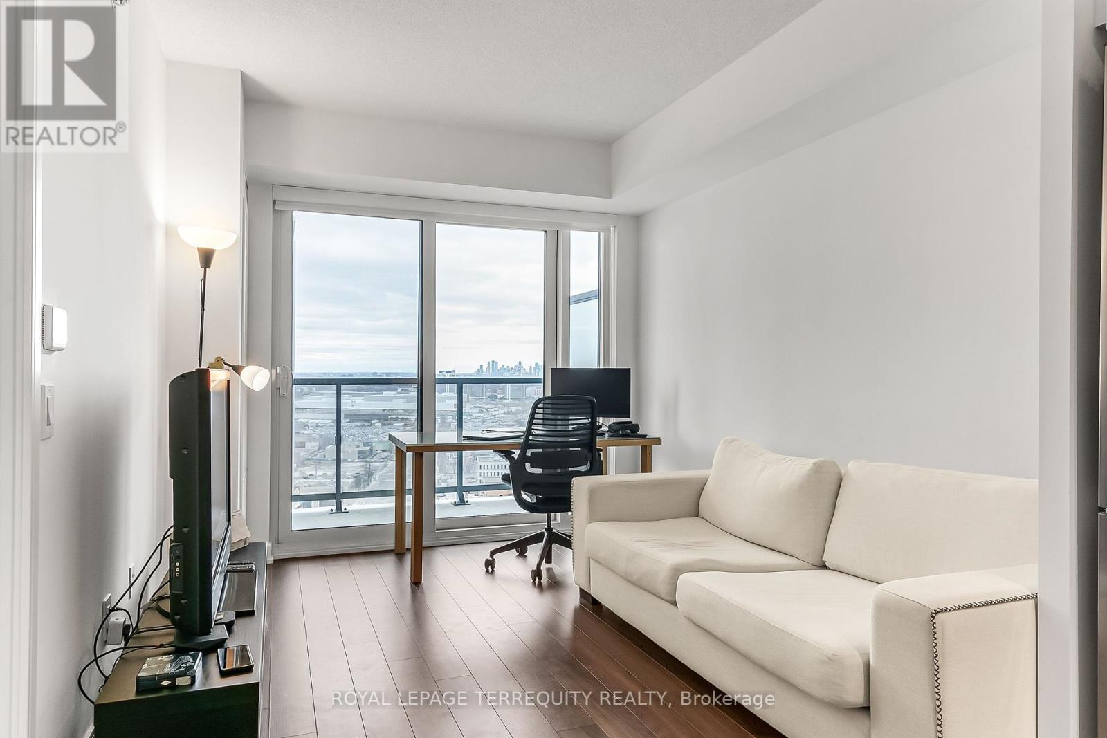 1911 - 30 Samuel Wood Way, Toronto, Ontario  M9B 0C9 - Photo 8 - W12169754