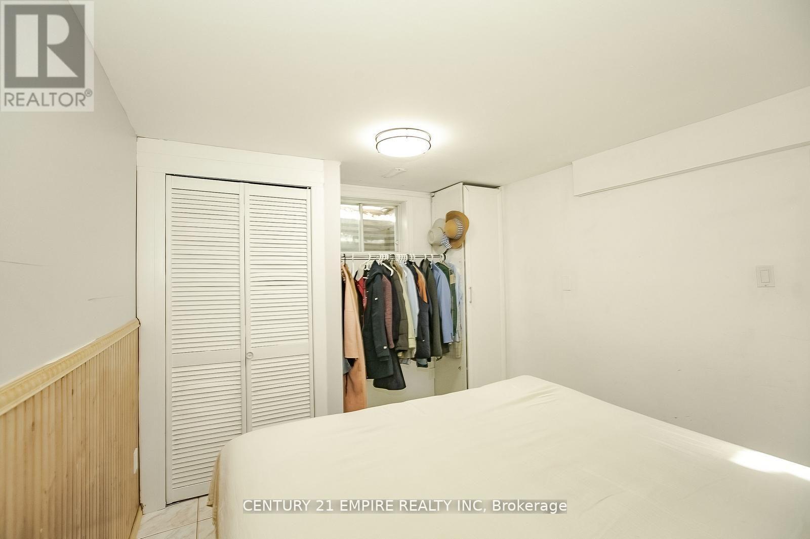 231 Murray Street, Brampton, Ontario  L6X 3M1 - Photo 40 - W12169761