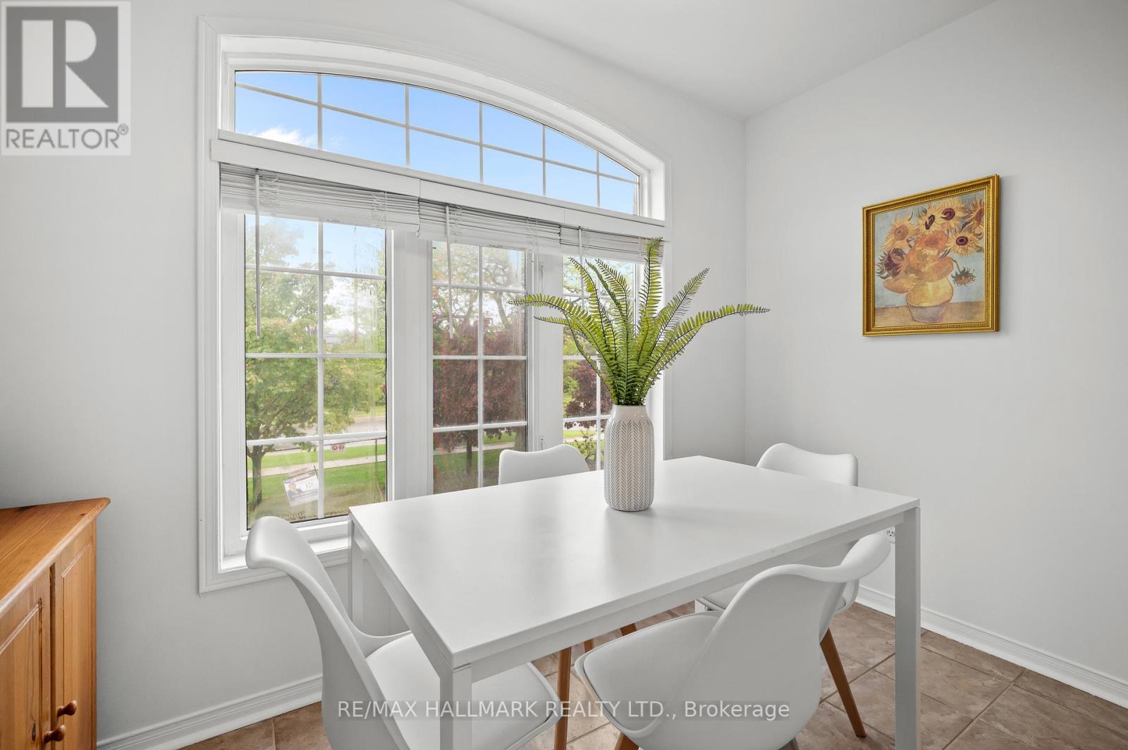3301 Redpath Circle, Mississauga (Lisgar), Ontario  L5N 8R3 - Photo 9 - W12169775