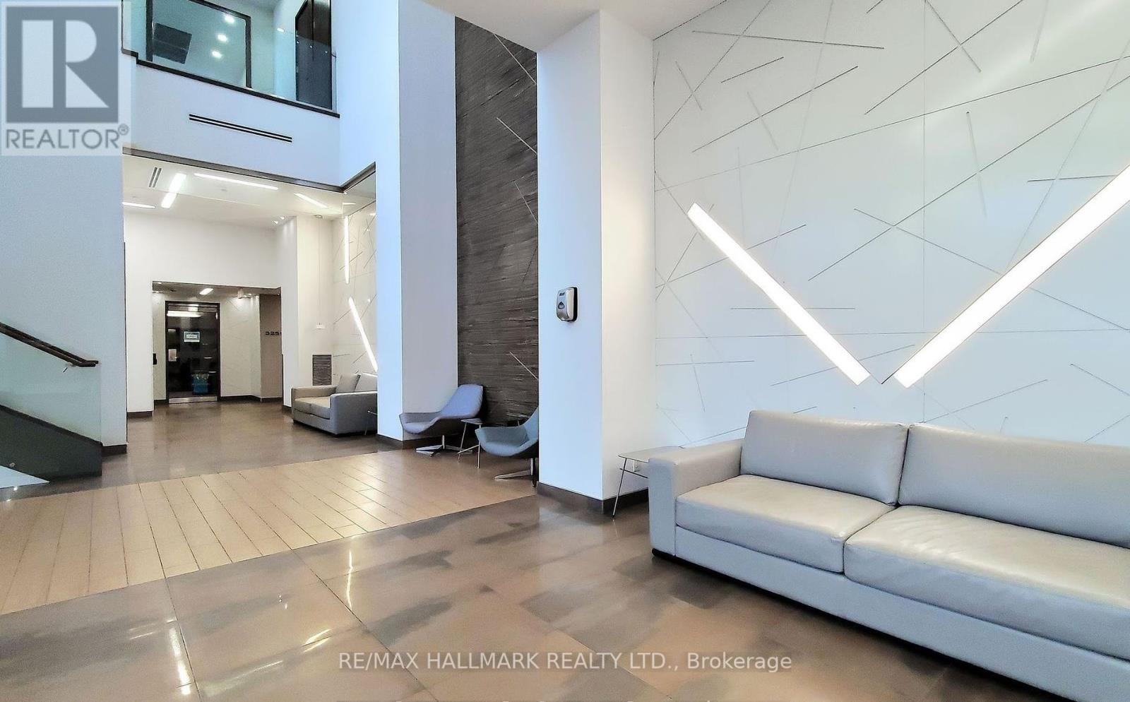 221 - 277 South Park Road, Markham, Ontario  L3T 0B5 - Photo 13 - N12169612