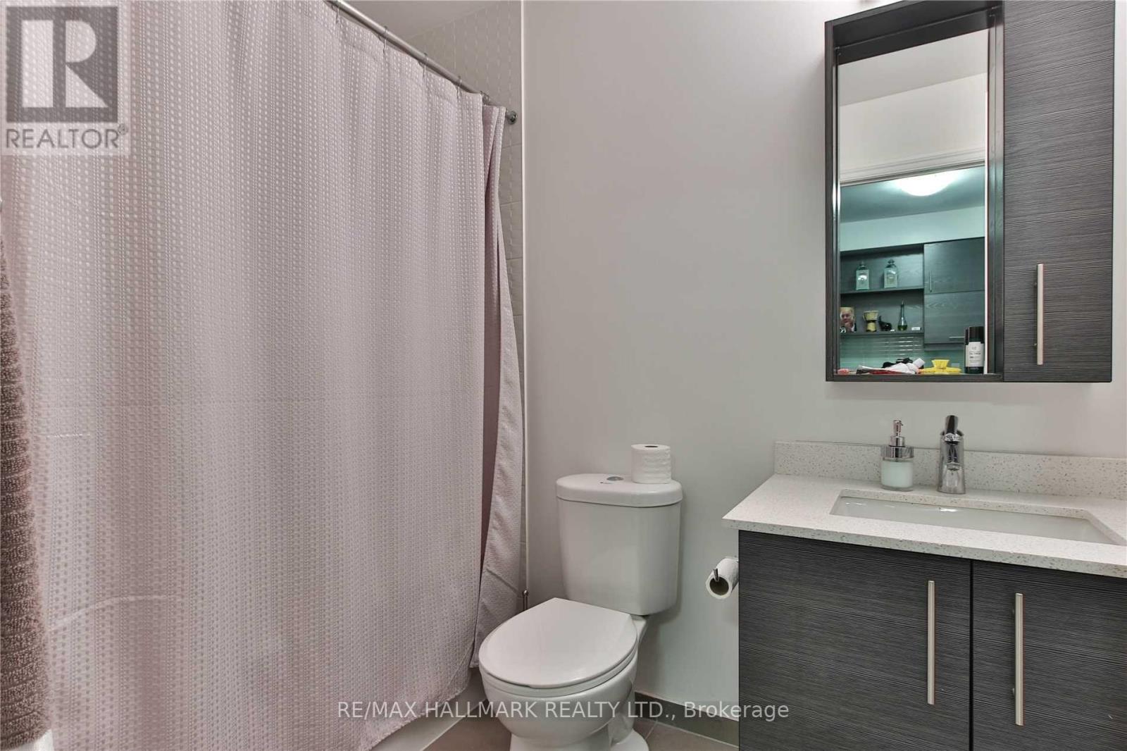 221 - 277 South Park Road, Markham, Ontario  L3T 0B5 - Photo 8 - N12169612