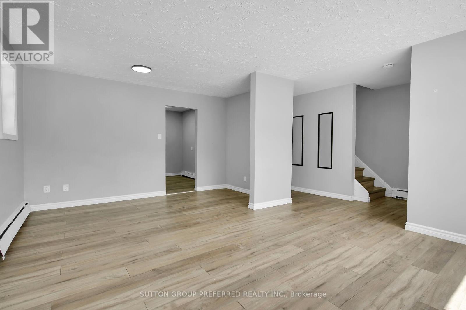 18.5 Adelaide Street S, London South (South I), Ontario  N5Z 3J8 - Photo 5 - X12169852