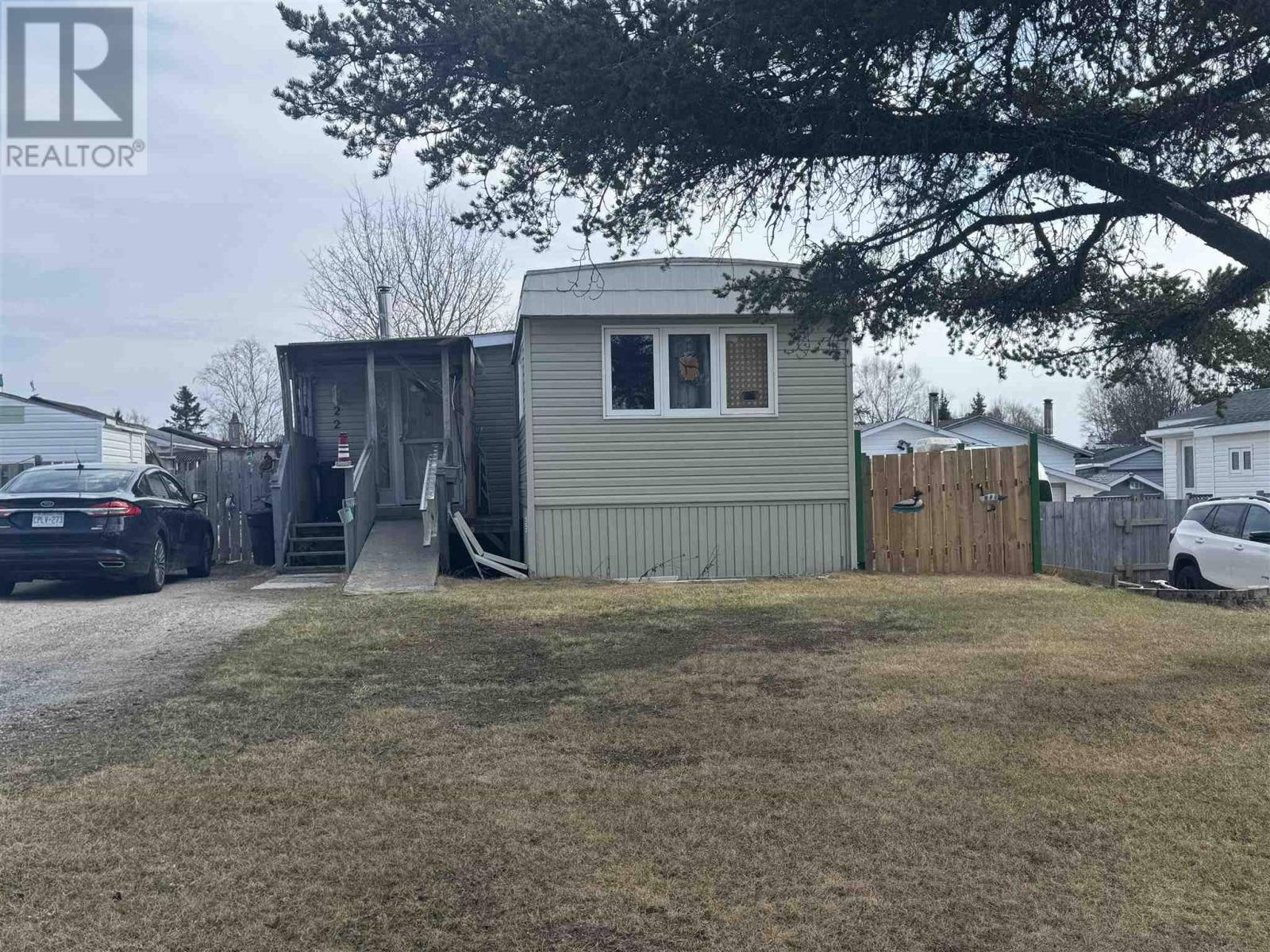 22 Jackson CRES, Marathon, Ontario