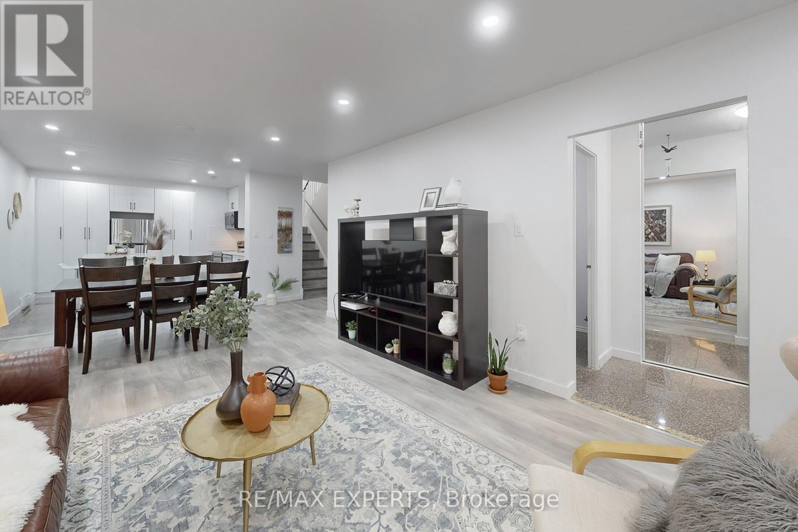 66 Scarborough Golf Club Road, Toronto, Ontario  M1M 3C5 - Photo 5 - E12168726