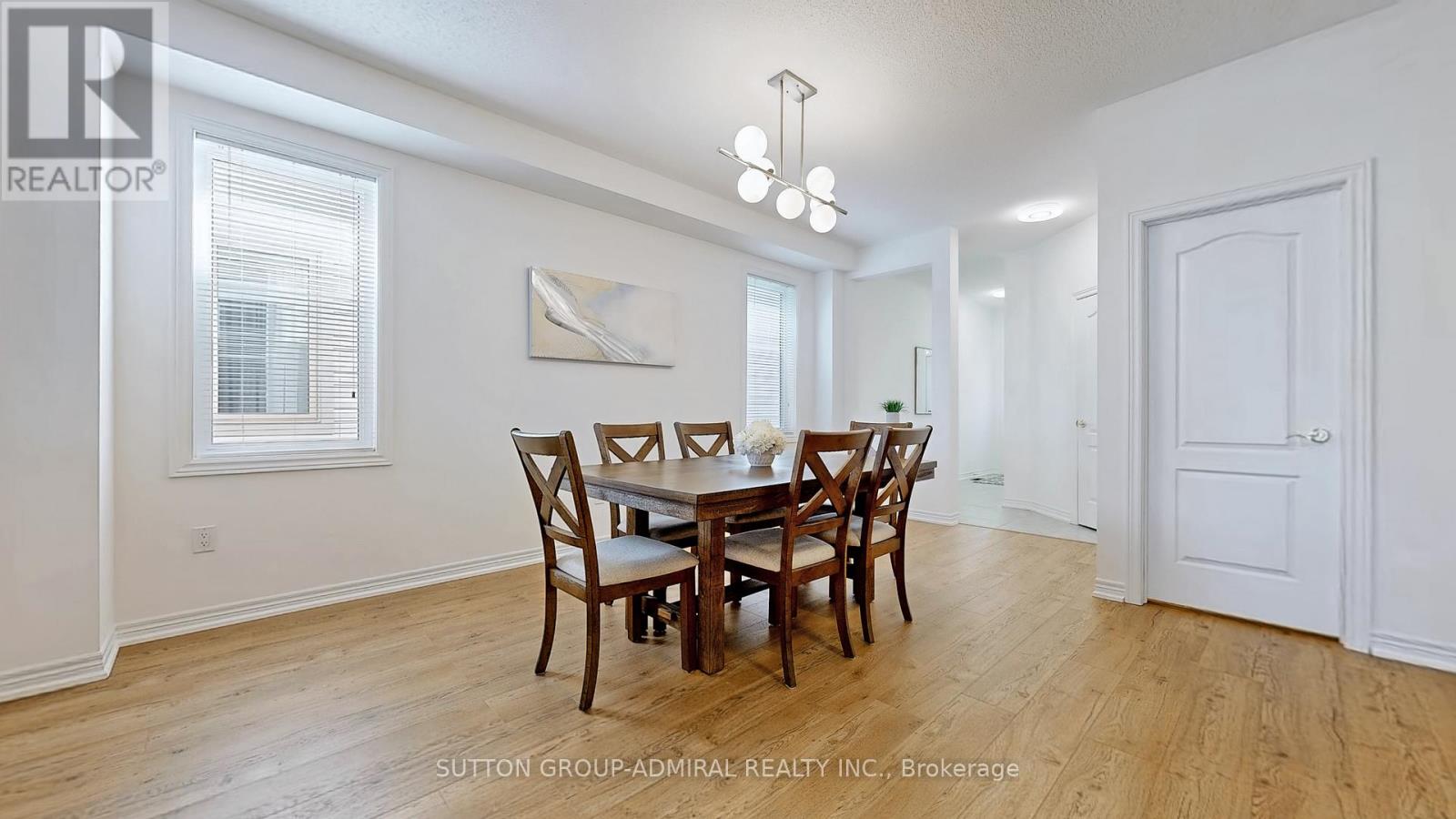 12 Sasco Way, Essa, Ontario  L3W 0C8 - Photo 3 - N12110555