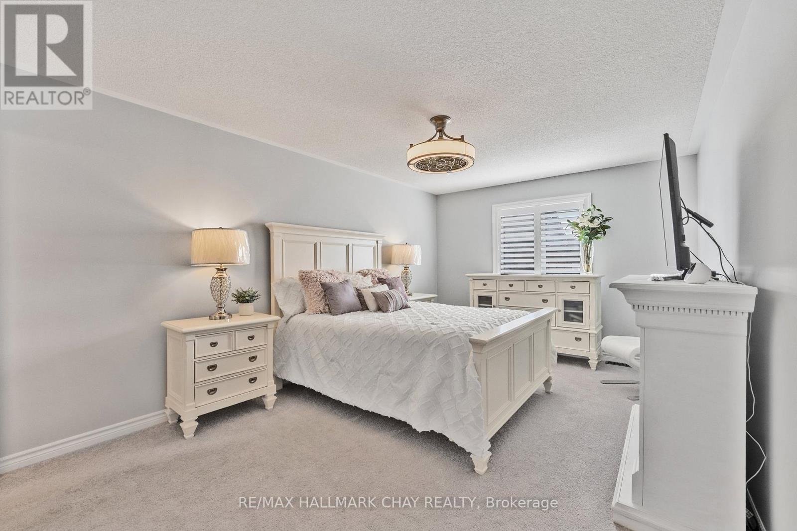 17 Sophie Lane S, Ramara, Ontario  L3V 8J9 - Photo 11 - S12123679