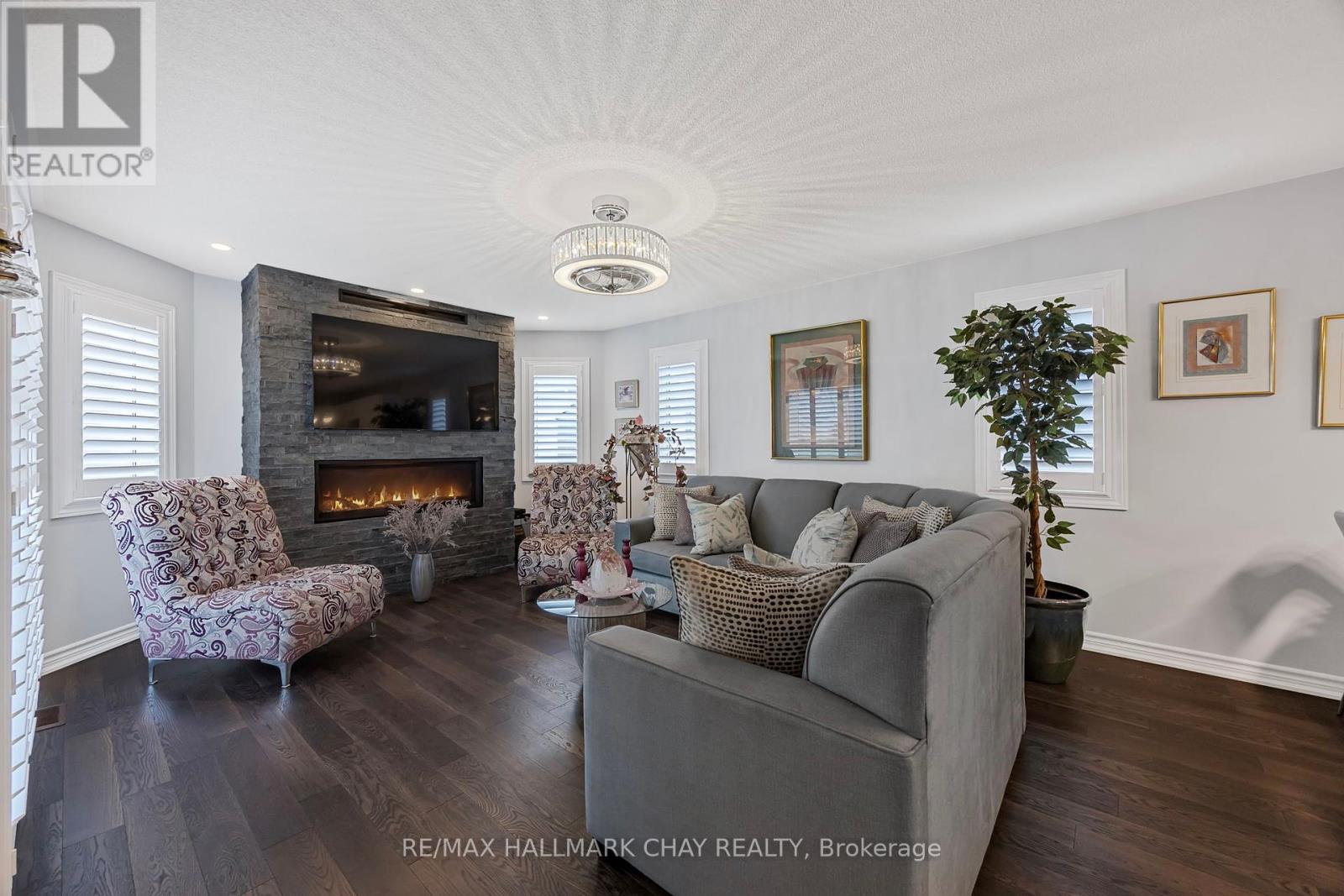 17 Sophie Lane S, Ramara, Ontario  L3V 8J9 - Photo 8 - S12123679
