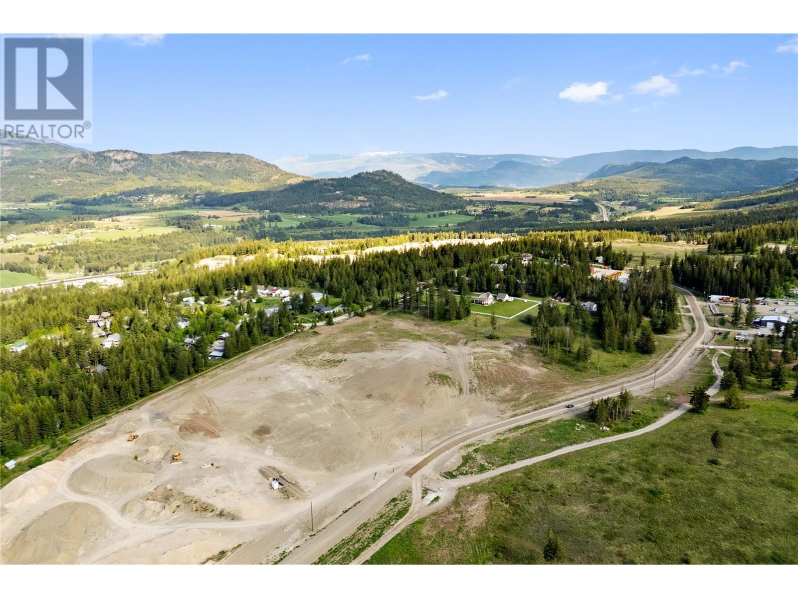3690 Ford Road, Tappen, BC V0E2X0