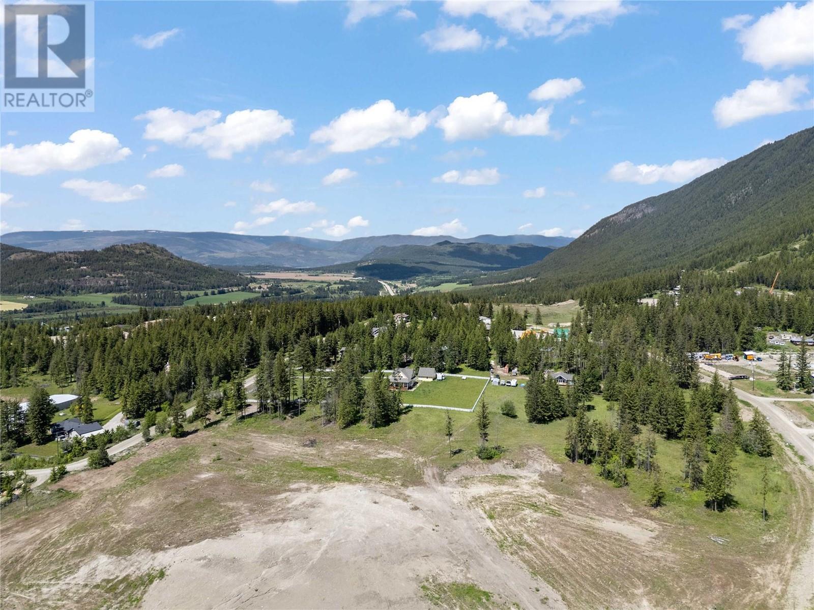 3690 Ford Road, Tappen, BC V0E2X0