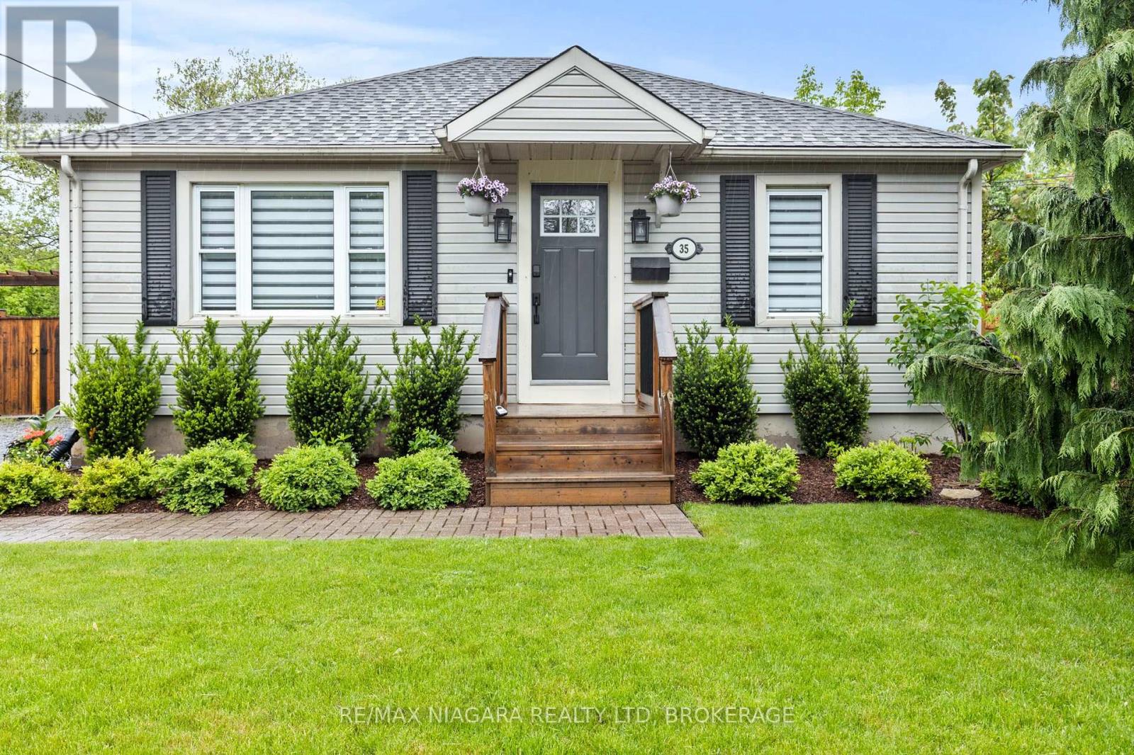35 TECUMSEH STREET, st. catharines (bunting/linwell), Ontario