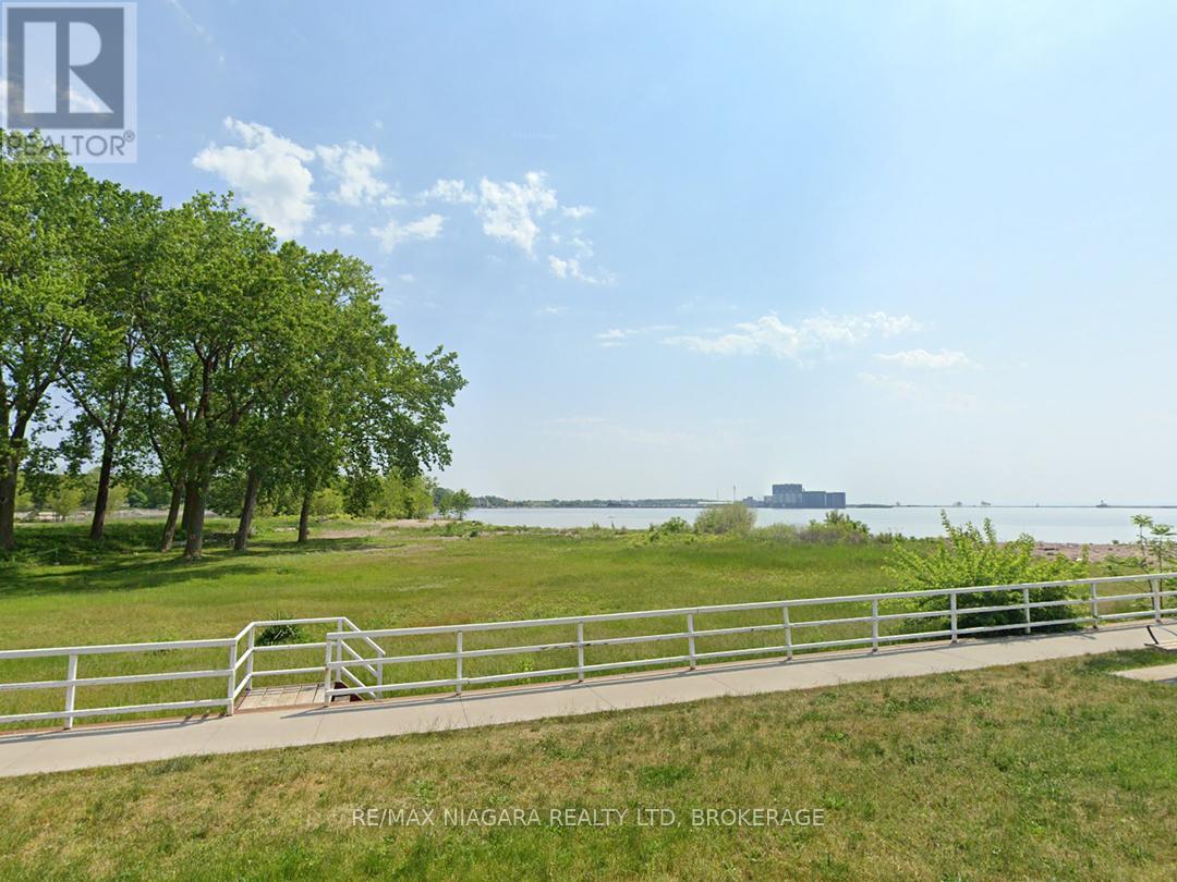 Property at 95 LAKESHORE ROAD W image 3
